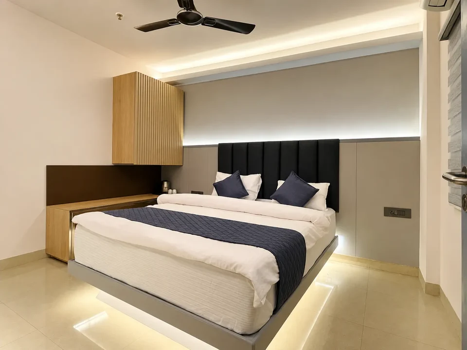 Standard Room — bed