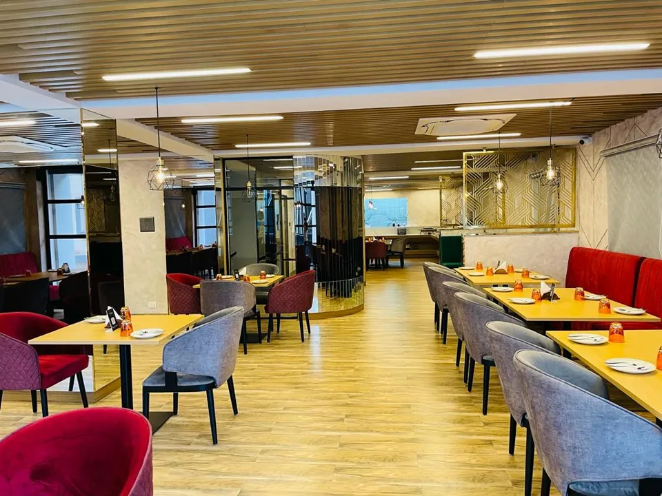 Delicia — dining space